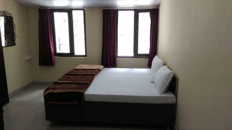Hotel Gulmarg ムスーリー エクステリア 写真